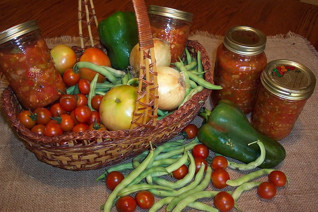 A Beginners Guide to Canning Your Own Food